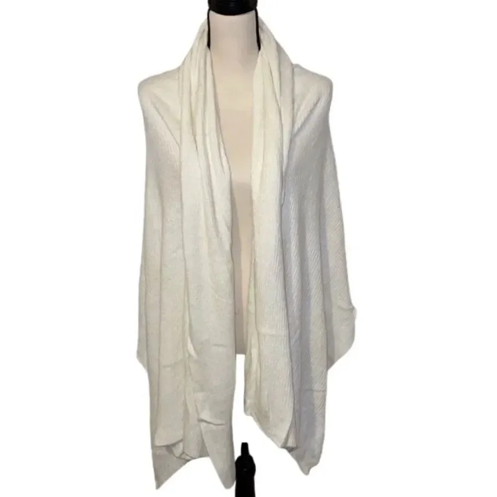 Aqua Bloomingdales Super-Cozy Wrap